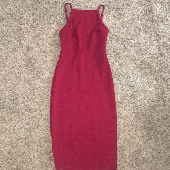 Red dress - Picture 1 of 2